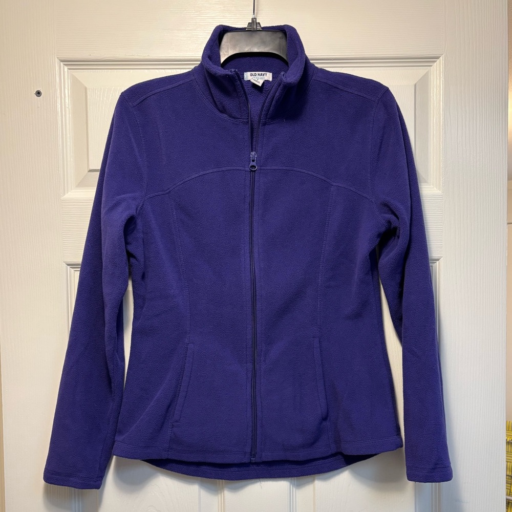 OLD NAVY Activewear Zip Up Sweater with Pockets in Purple - Picture 2 of 7